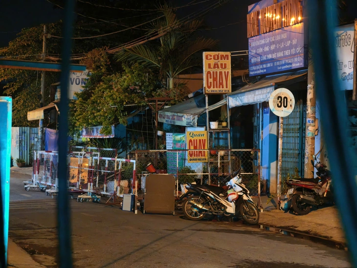 Cháy quán cơm ở phường Bình Hưng Hòa, hai mẹ con tử vong