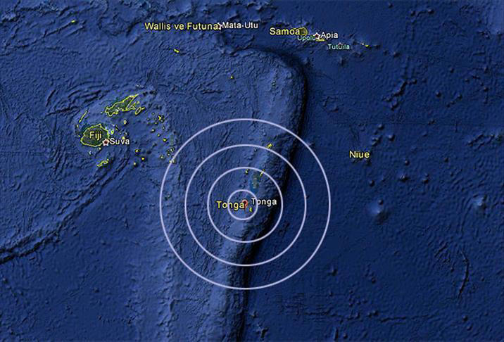 Tonga'da 7,6 büyüklüğünde deprem: Tehlikeli tsunami uyarısı yapıldı