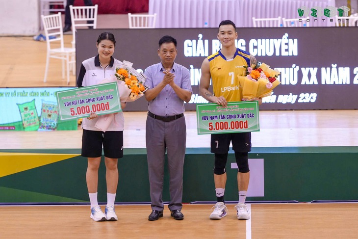 Tranh cãi về danh hiệu cá nhân tại Cúp bóng chuyền Hoa Lư