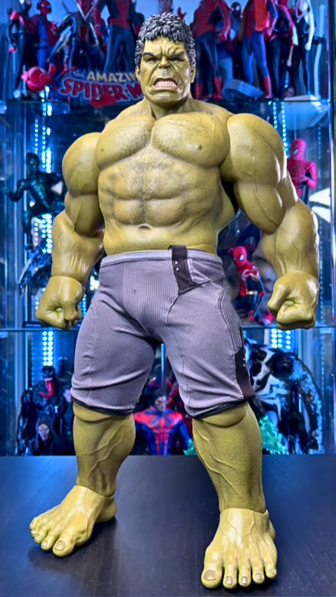 Action figure ASMR sounds and satisfying visuals