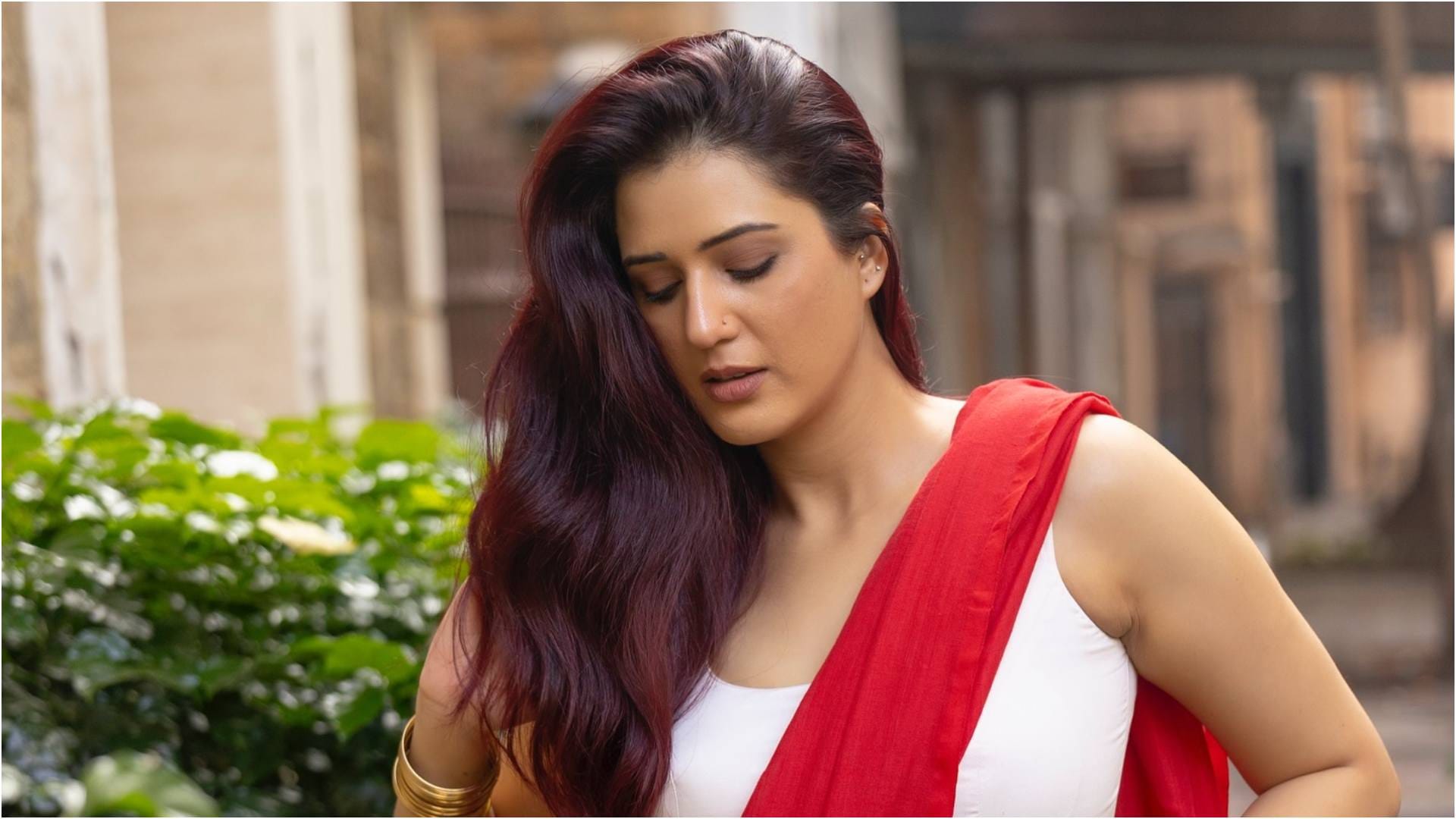 Who is Isha Rikhi: कौन हैं बादशाह की दुल्हनिया ईशा रिखी? जिनके साथ ...