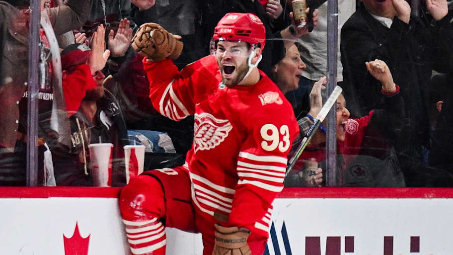 Red Wings face crucial stretch in playoff push