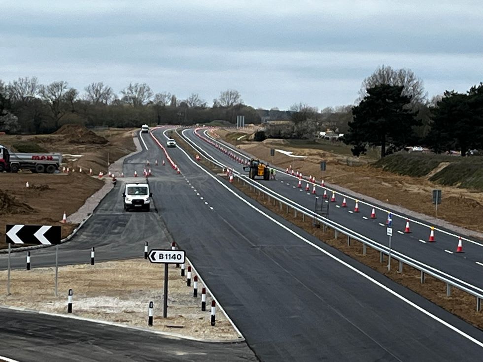 Thousands of drivers return to new £100m road as key route reopens