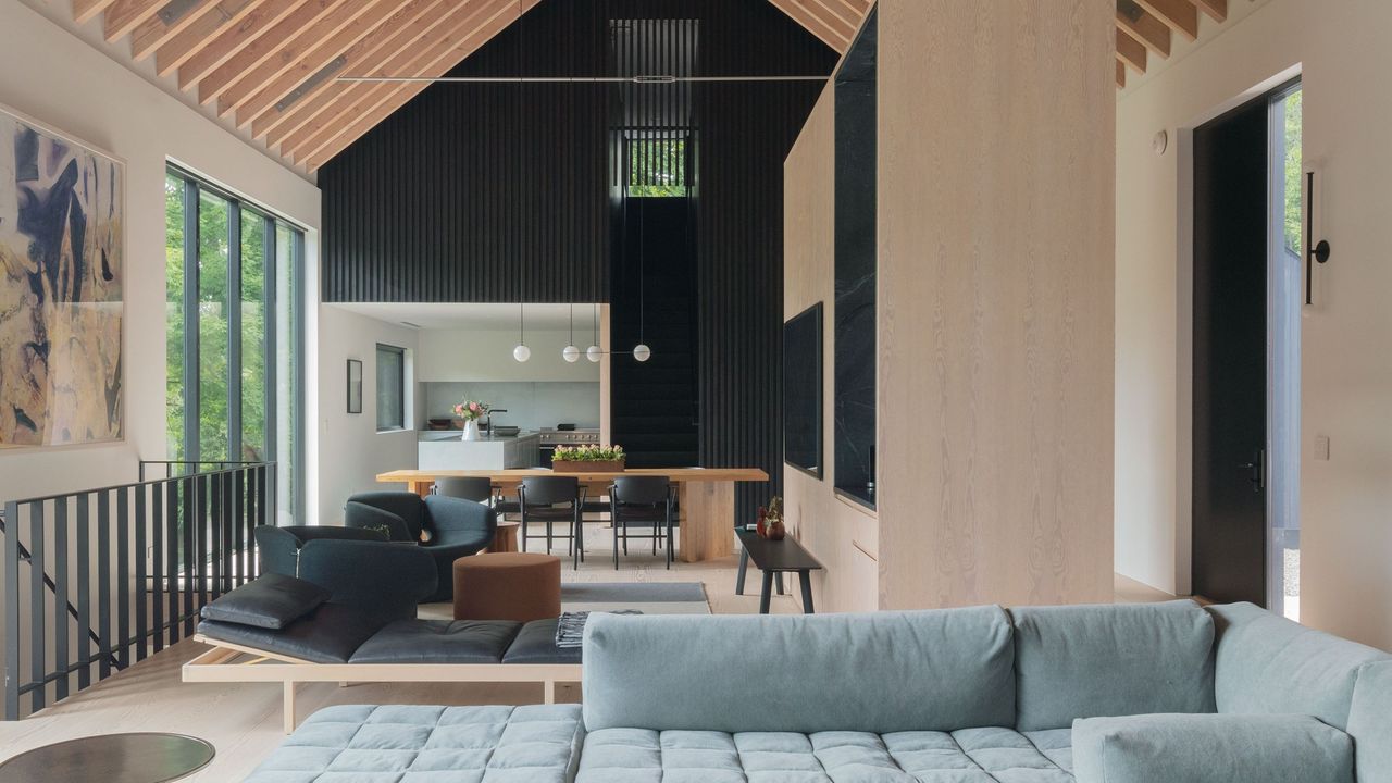 5 problems in rooms with high ceilings that people never talk about - Decorating An Industrial Apartment With High Ceilings