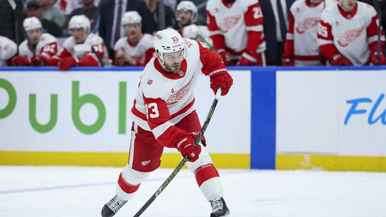 Red Wings face crucial stretch in playoff push