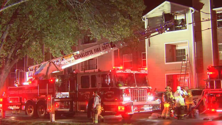 Families displaced, 1 hospitalized after south Charlotte apartment fire