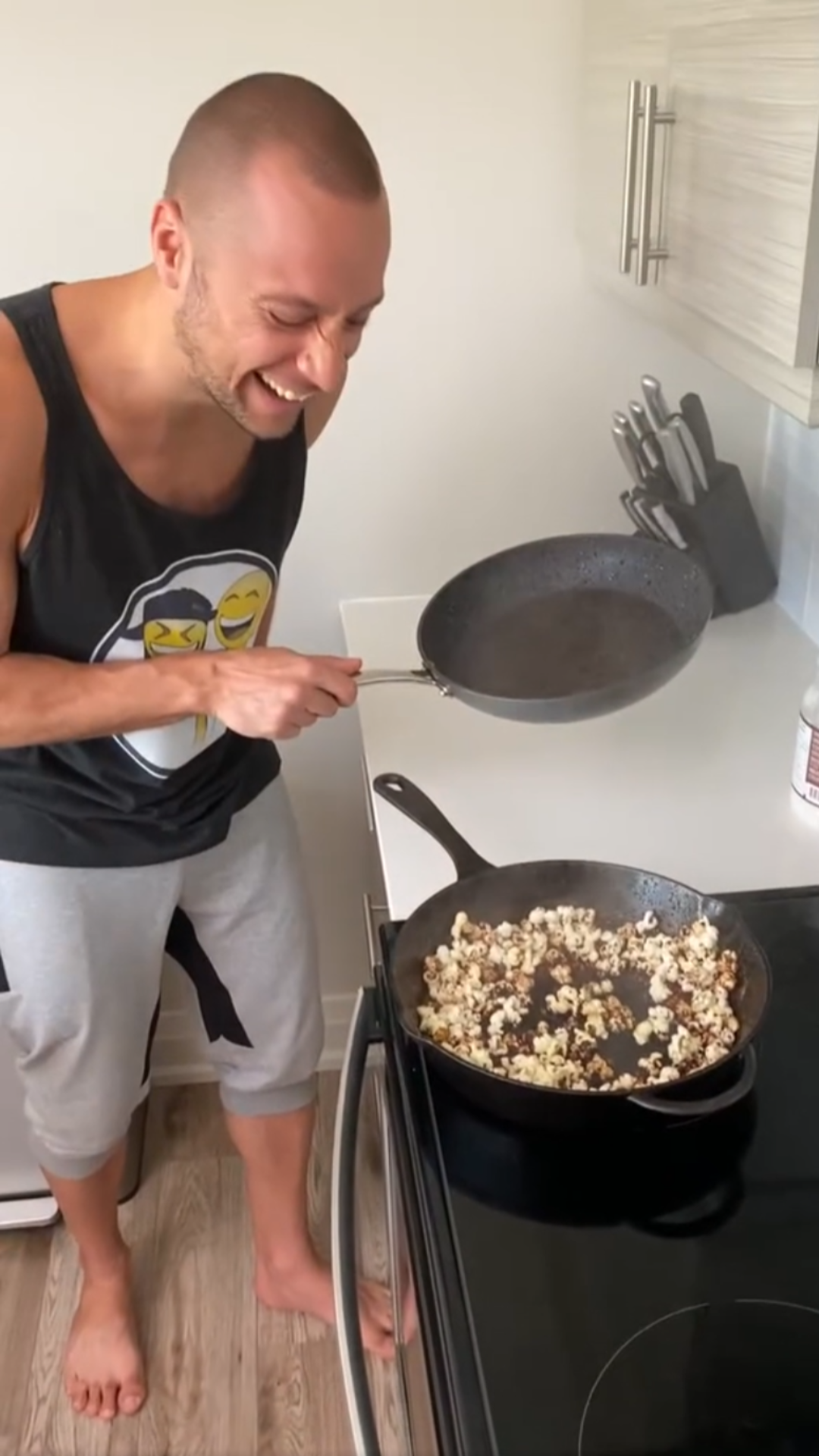 Chocolate popcorn with the perfect sweet and salty mix
