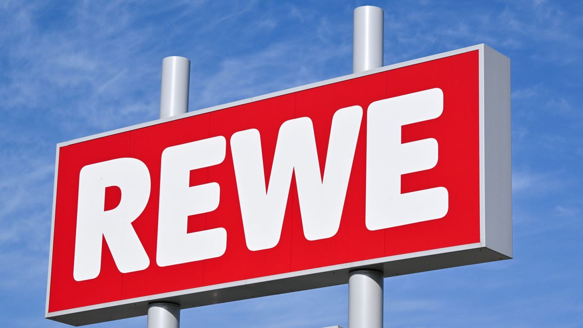 Rewe testet Drive-in: Einkauf ohne Aussteigen möglich