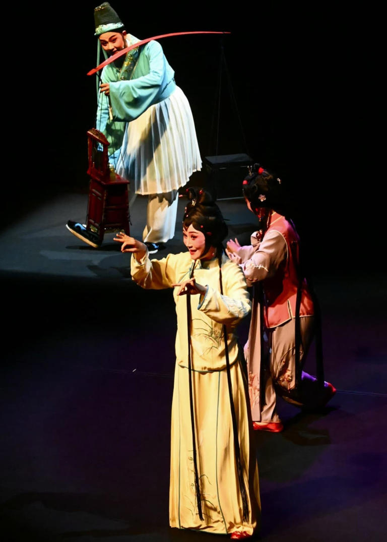 'Brilliant': Chinese opera troupe's retelling of ancient love story has ...