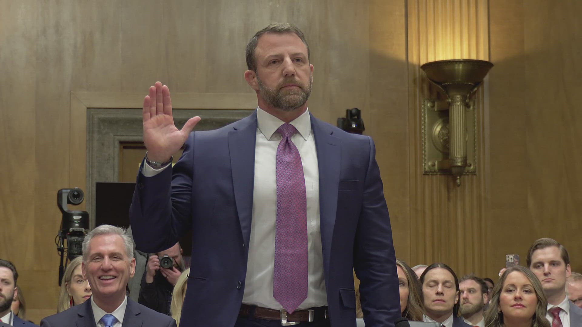 Senate confirms Markwayne Mullin to lead Homeland Security as TSA ...