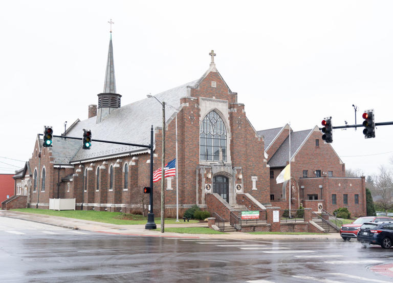 Youngstown diocese orders merger of Kent, Ravenna parishes