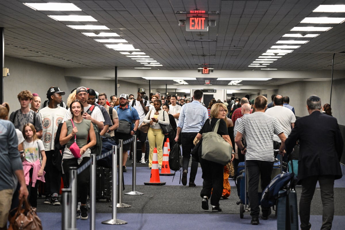 Airport wait times are between four minutes and four hours