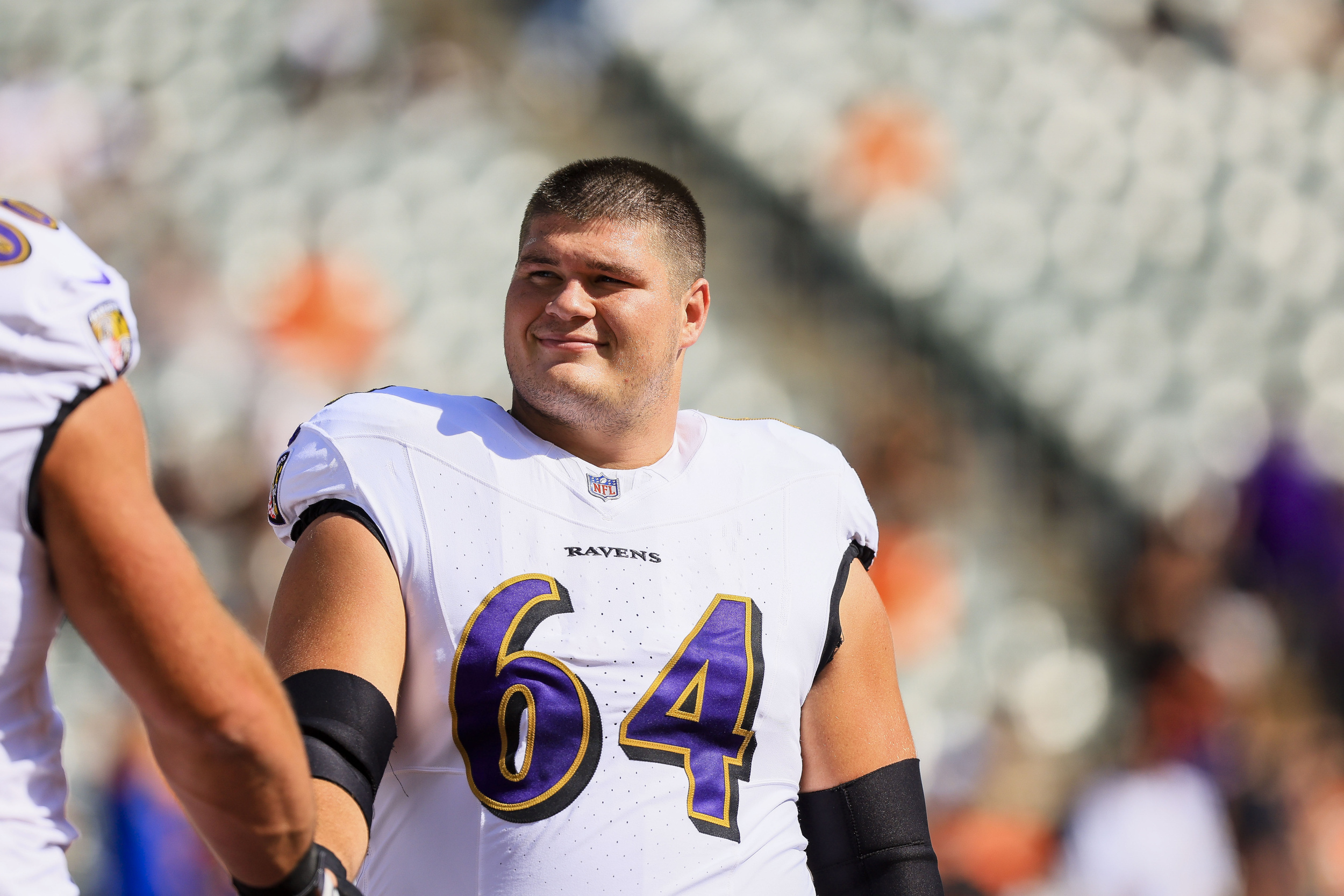 Tyler Linderbaum’s deal with Raiders includes no-tag clause