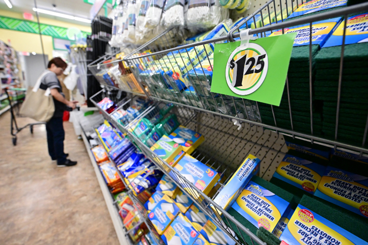 Wealthy Americans flock to dollar stores as inflation bites