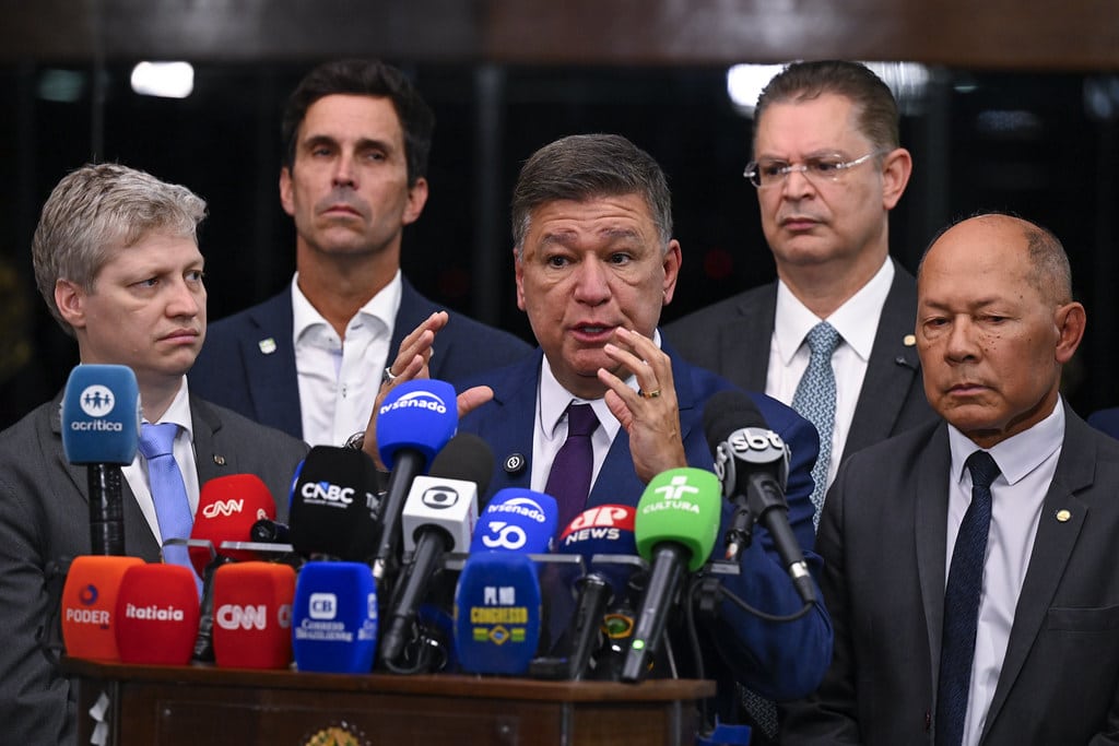 CPMI do INSS: Deputados vão pedir suspeição de Carlos Viana por ...