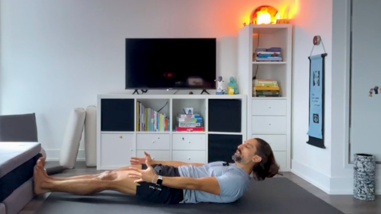 15-minute yoga practice to strengthen and stabilize your core