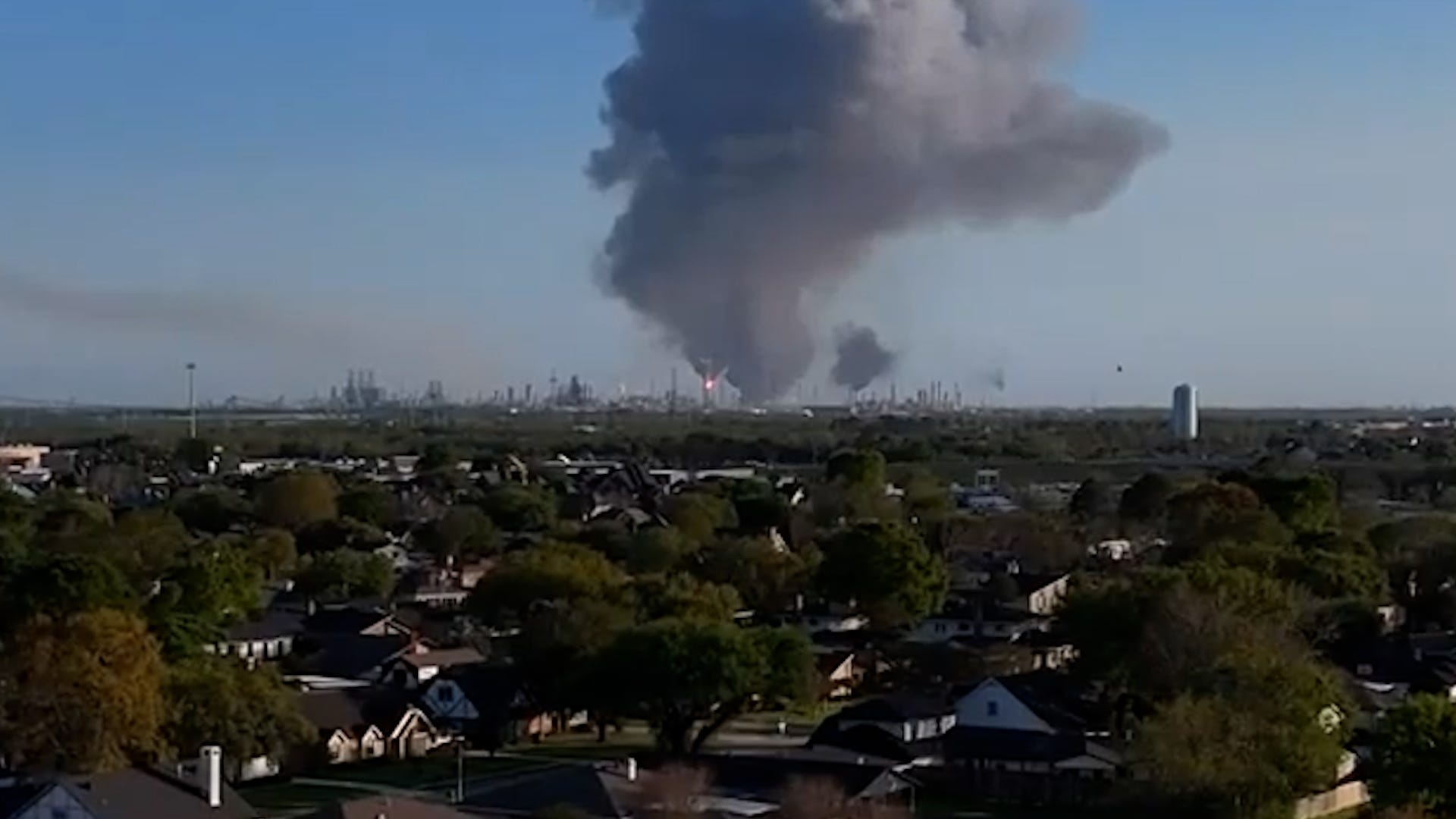 Texas oil refinery explosion sends plumes of smoke into the air