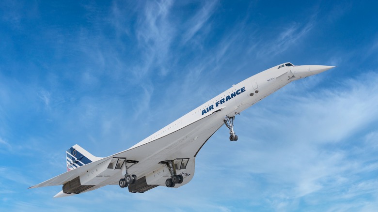 4 myths about supersonic flight: What pilots actually feel at Mach 1