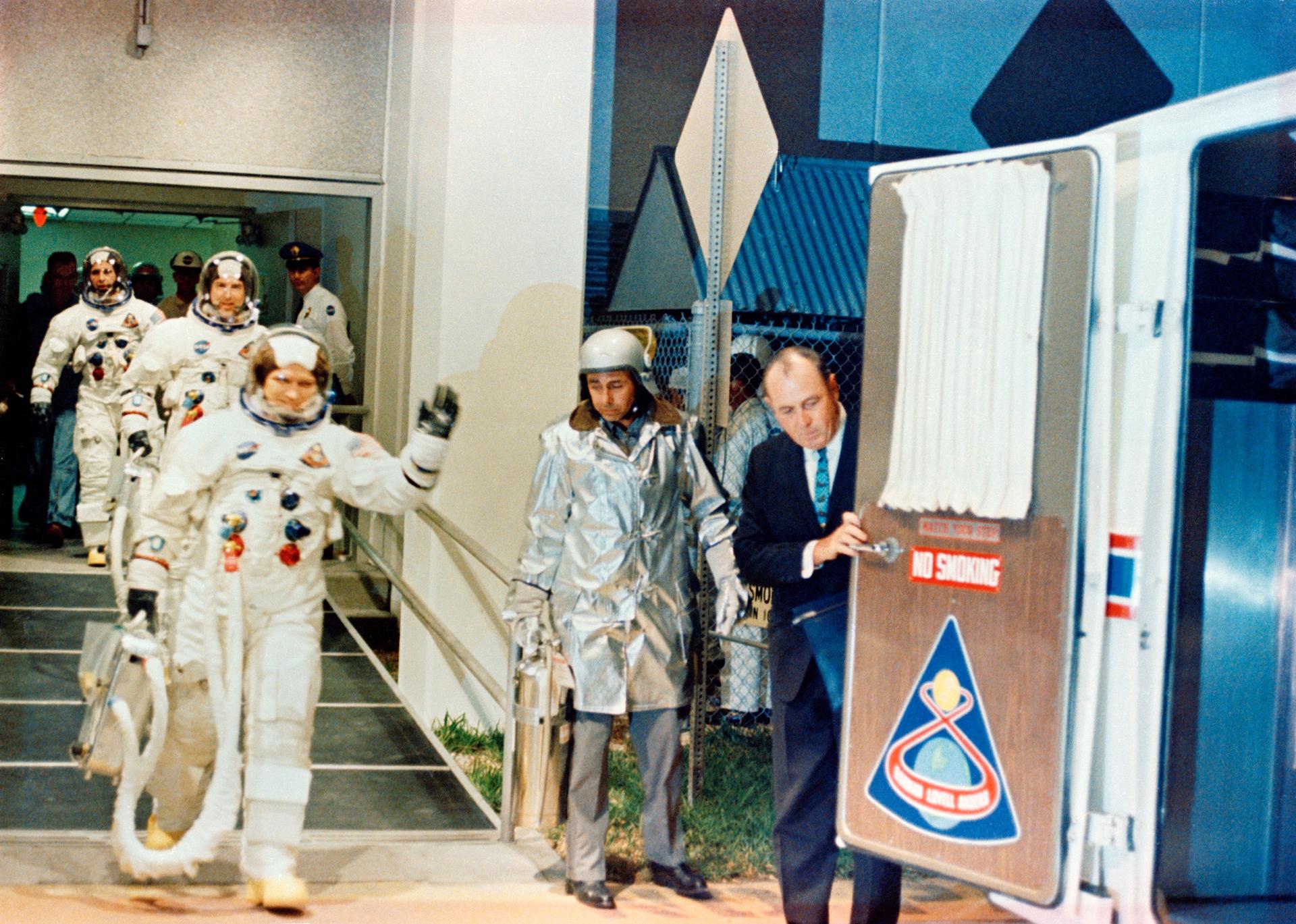 he Apollo 8 crew leaves the Kennedy Space Center's (KSC) Manned Spacecraft Operations Building (MSOB) during the Apollo 8 prelaunch countdown.