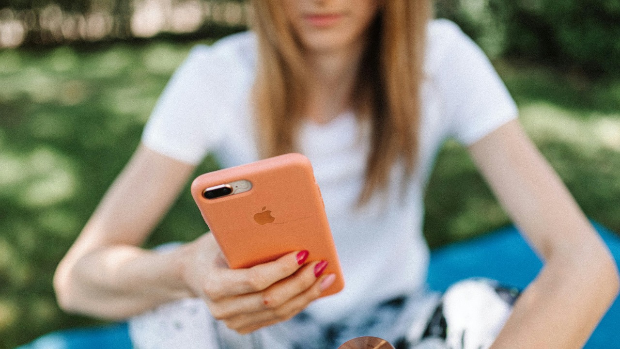 Apple’s new iPhone background security update: what it does?