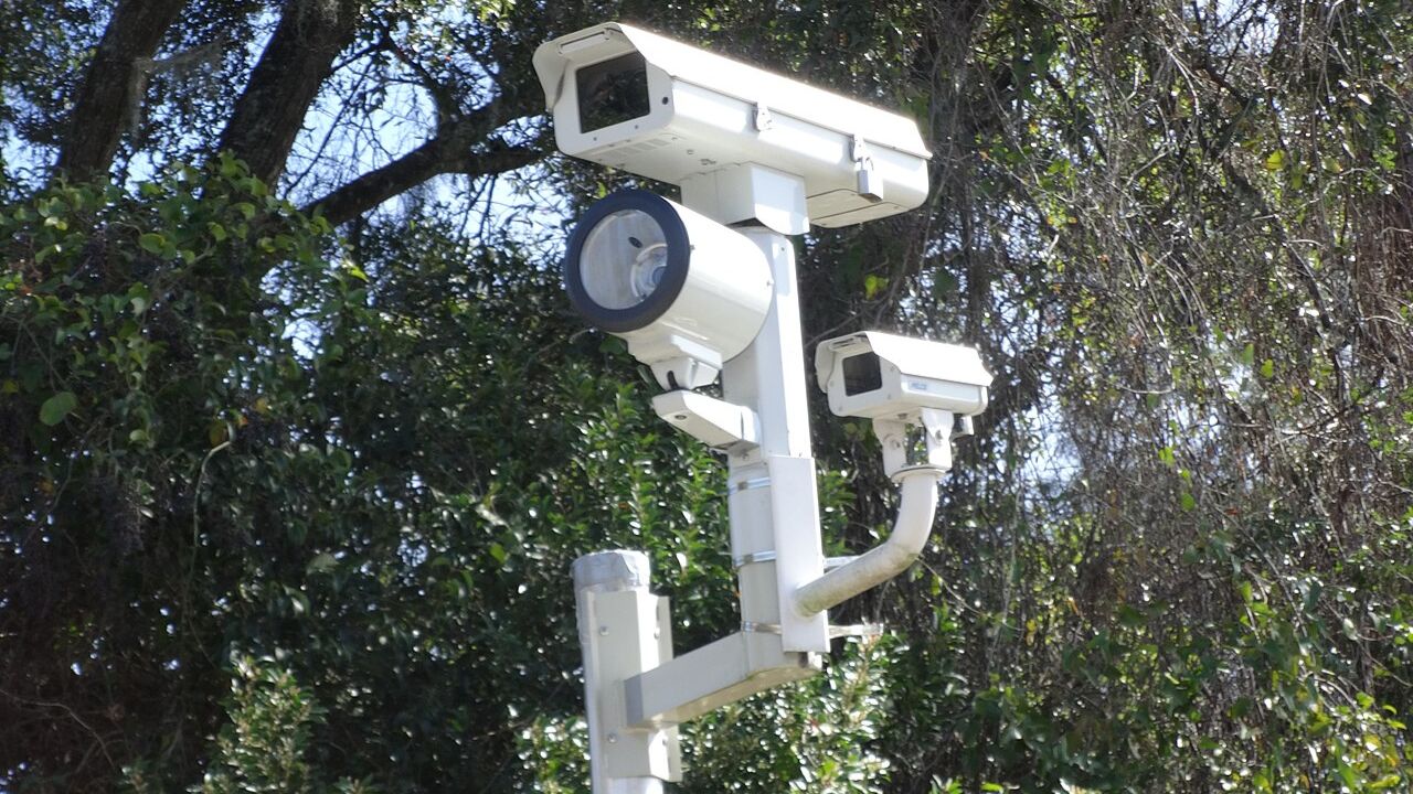 Florida’s $1.2 billion red-light camera empire faces collapse after bombshell ruling<br>