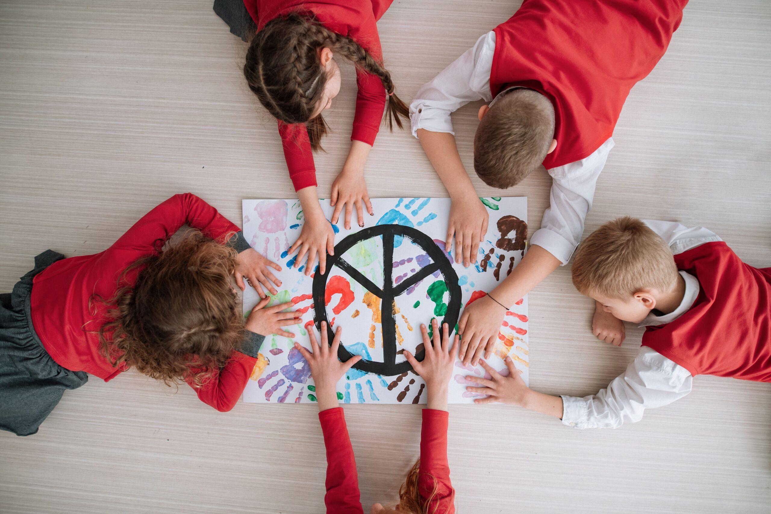 Día escolar de la no violencia y la paz en los centros educativos