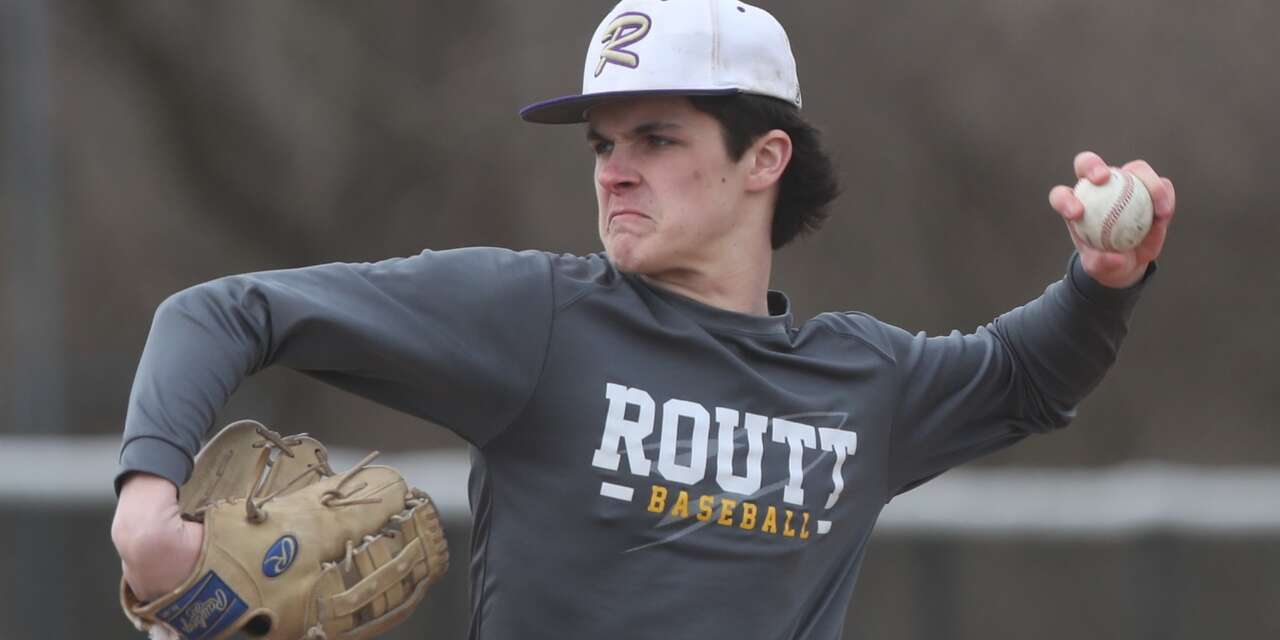 Routt beats Riverton to end skid; New Berlin, Pittsfield also win