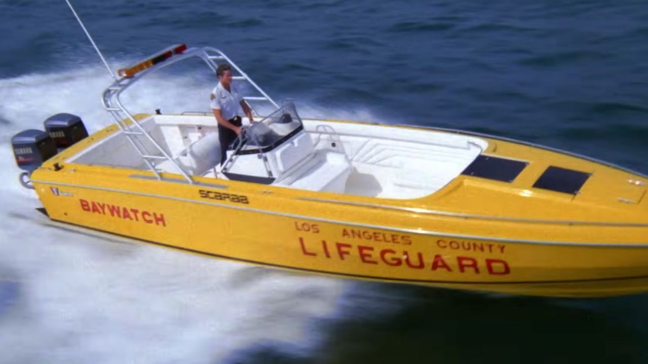 ‘I only run in slow motion now.’ New Baywatch star’s set photos are ...