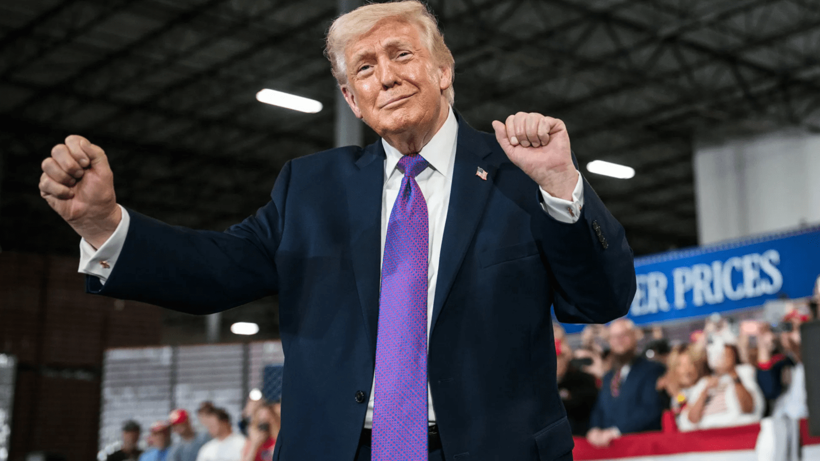 'Dozy Don' strikes again: Donald Trump caught 'nodding off' during Pam ...