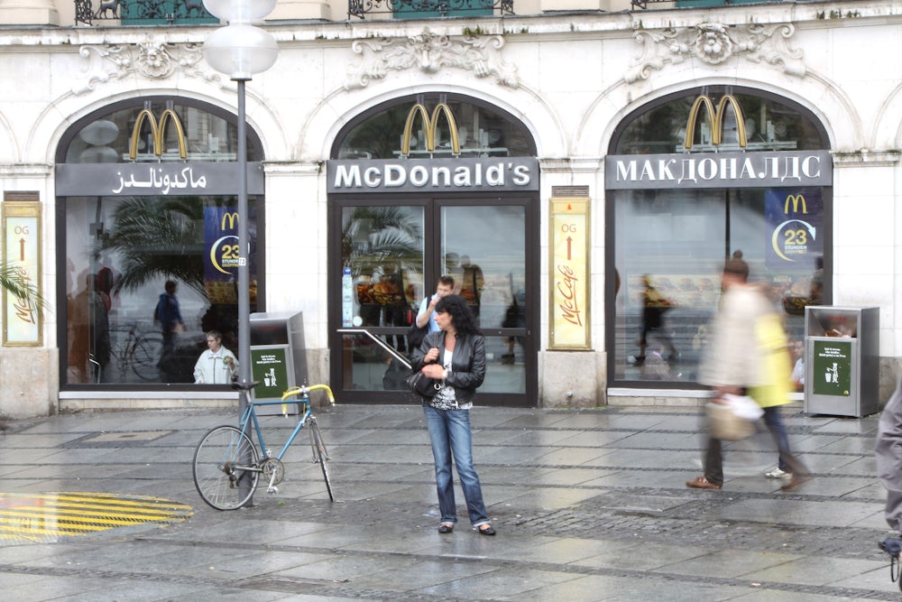 Polizei in München: Jugendliche sollen 19-Jährigen am Stachus mit ...
