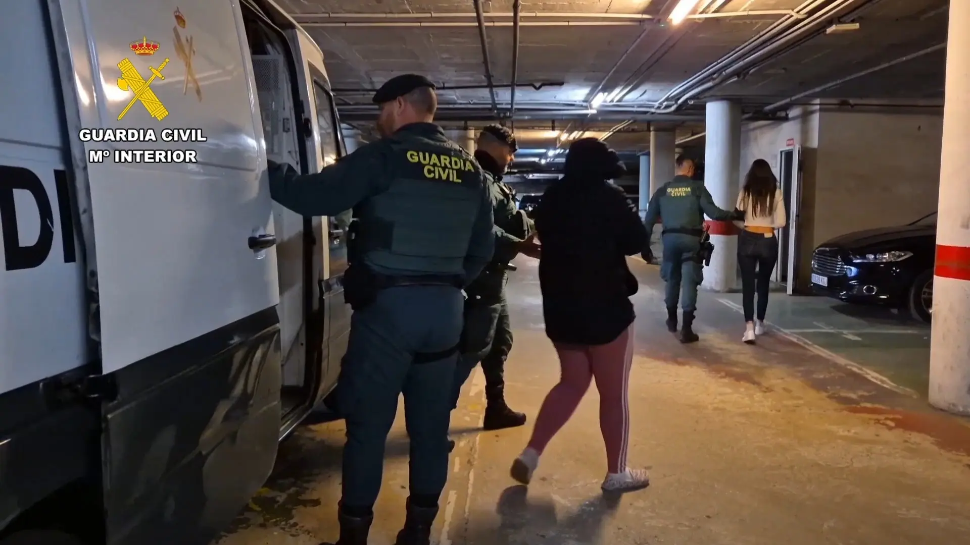 Detienen a seis mujeres de una banda que robaba en supermercados y ...