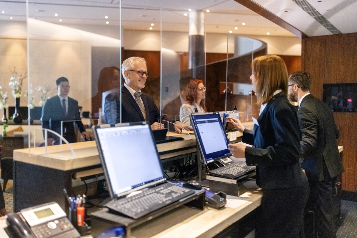 Major Hotel Chains Turns Family Away Despite Them Reserving a Room and Forces Them to Use $1,400 Alternative<br><br>