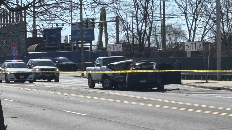 1 dead in New Haven crash after police chase called off