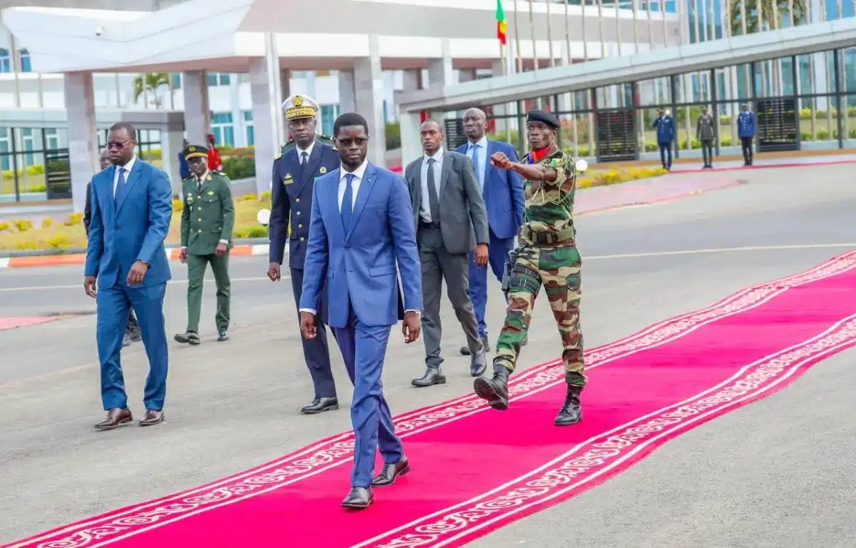Bassirou Diomaye Faye a pris départ de Dakar pour Madrid