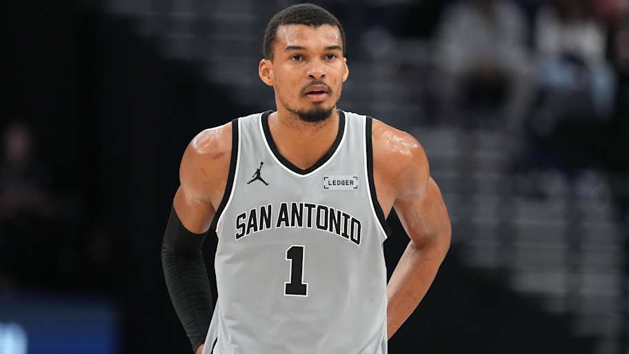 Spurs are waiting to unleash biggest weapon for the NBA playoffs