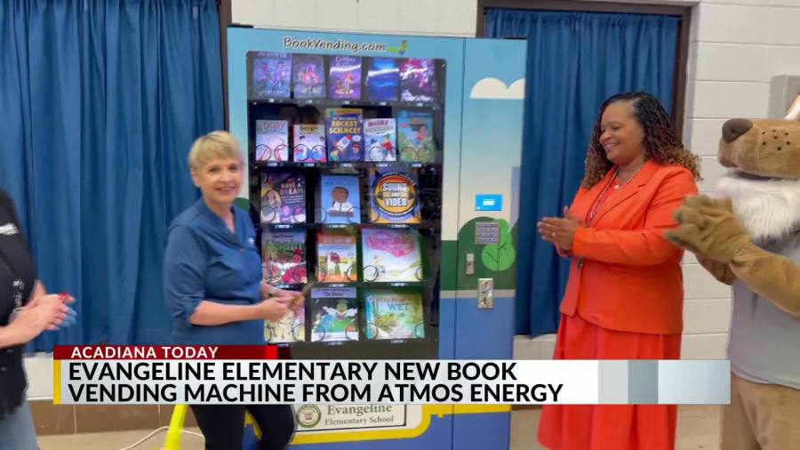 Evangeline Elementary unveils book vending machine