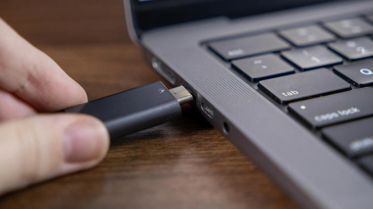What your USB drive's formats actually mean (and how to change between ...