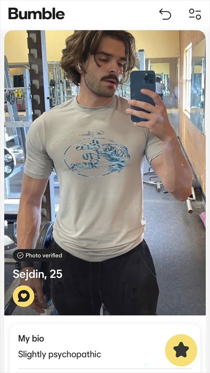 38 Dating Profiles That Are Painfully Cringeworthy