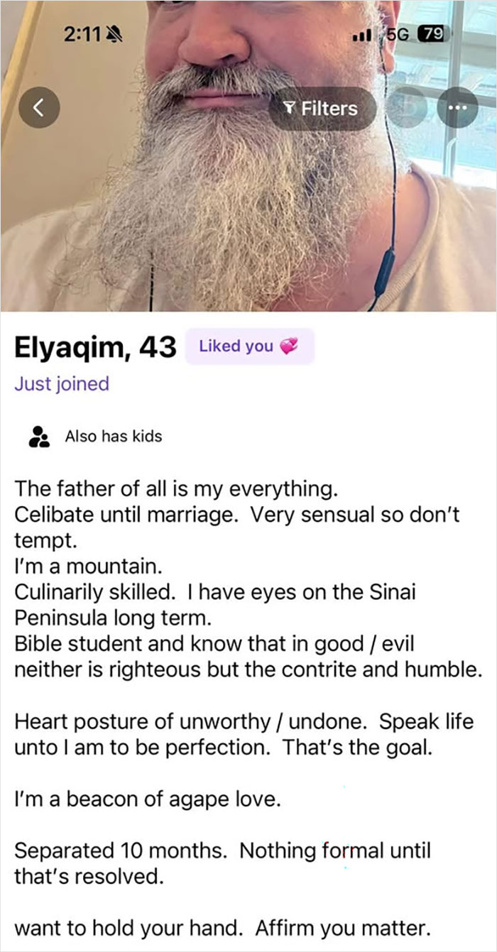 38 Dating Profiles That Are Painfully Cringeworthy