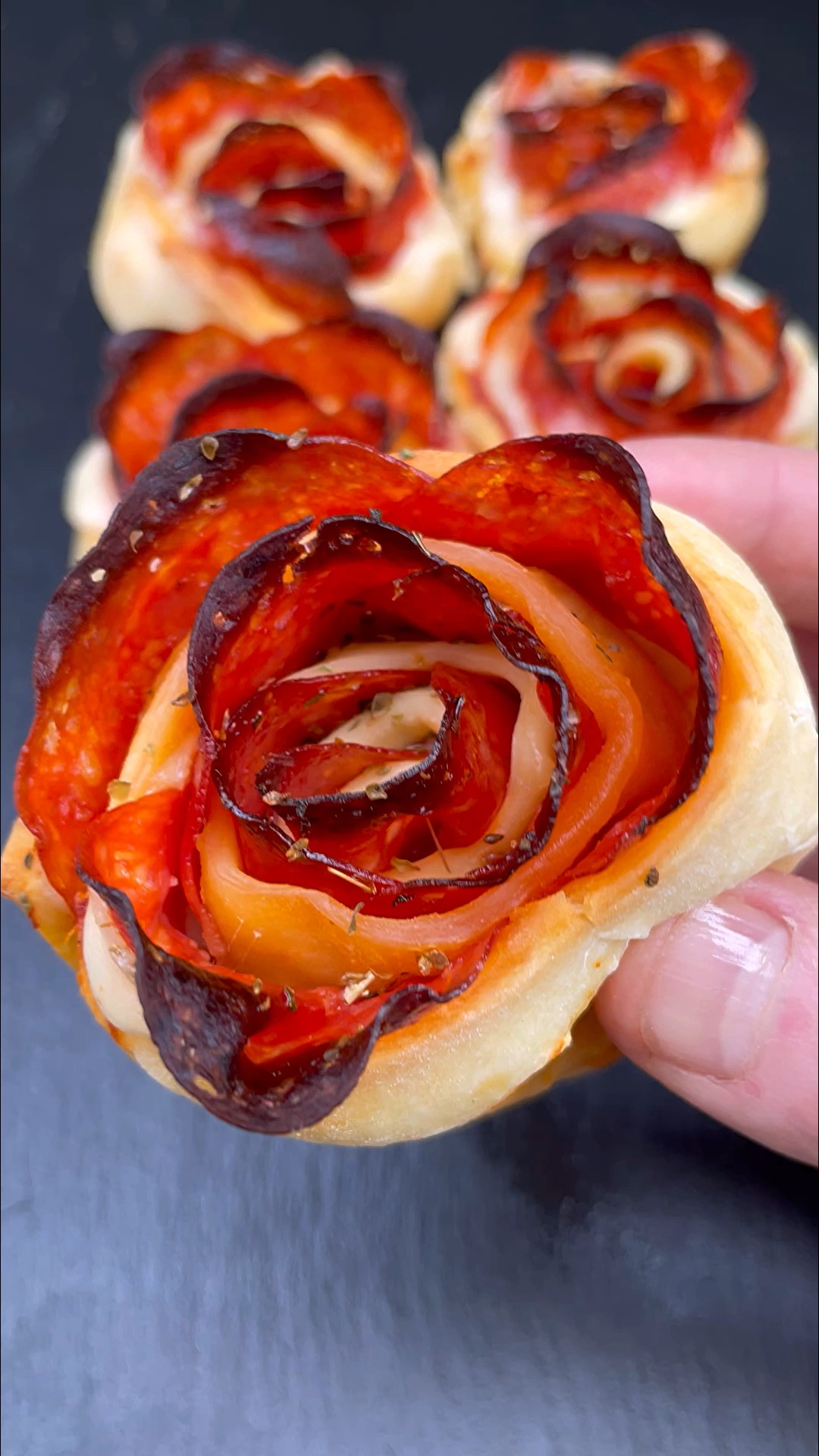 Pepperoni pizza roses recipe