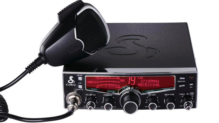 Why truckers still use CB radios (and how it's different from GMRS)