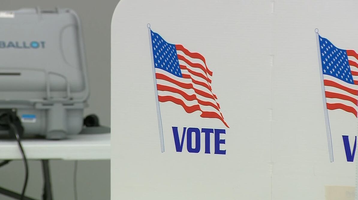 Early voting begins for Arkansas runoff election