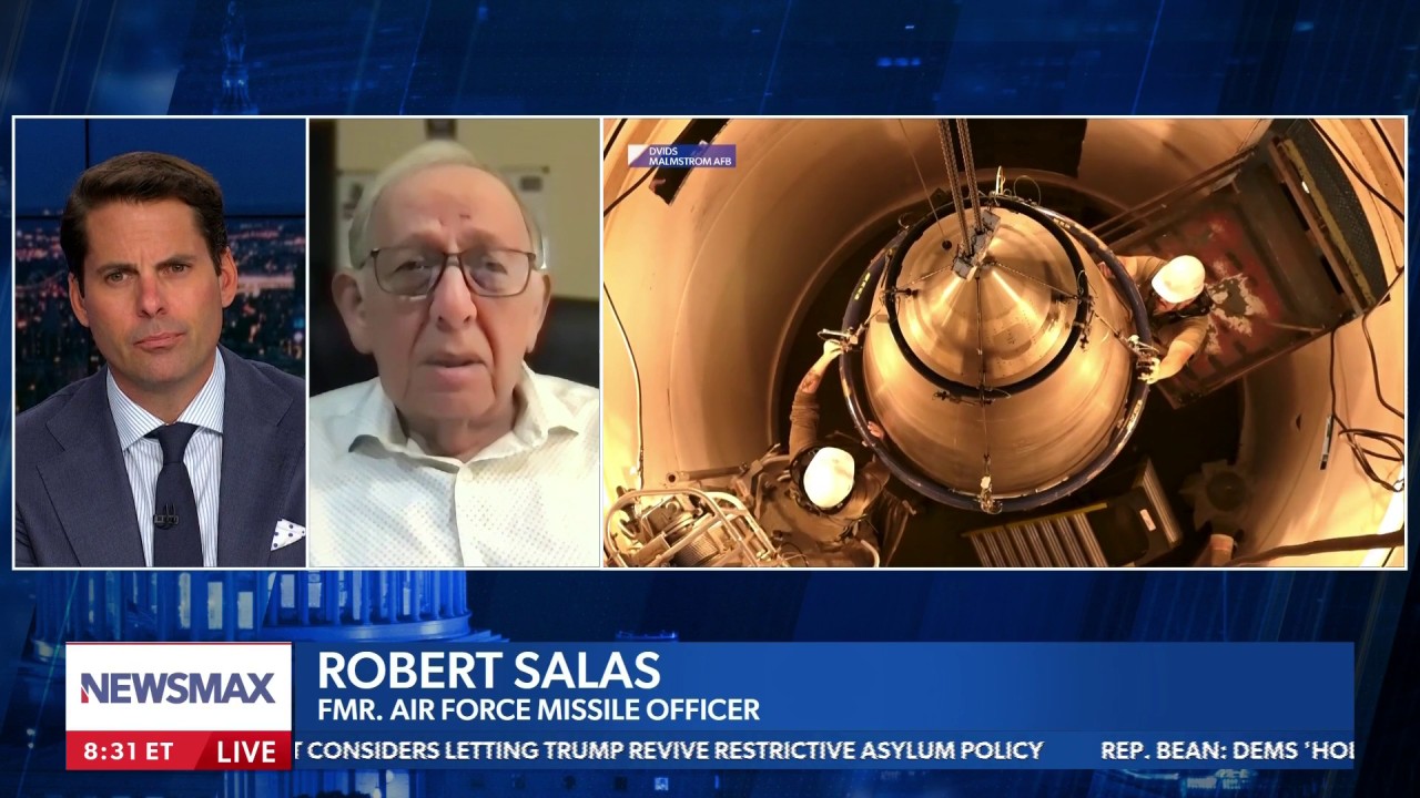 A former Air Force officer claims he saw an alien encounter at a ...