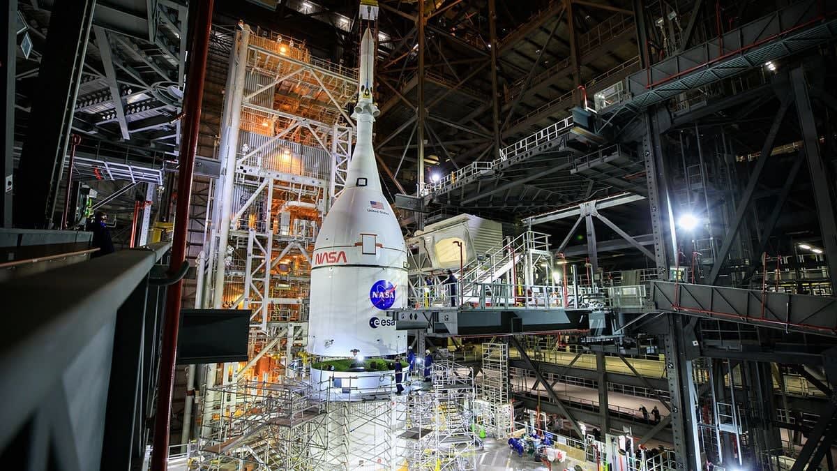NASA plans to build $20 billion base on the Moon