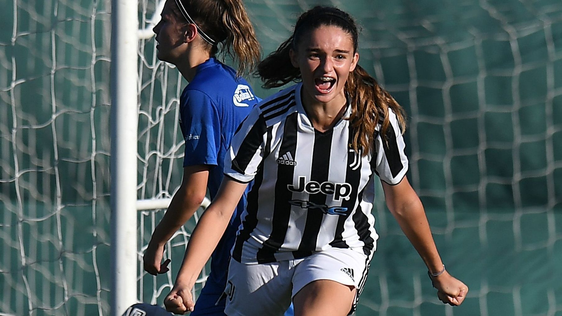Costanza Santarella: chi è l’attaccante della Juventus Women tra lavoro ...