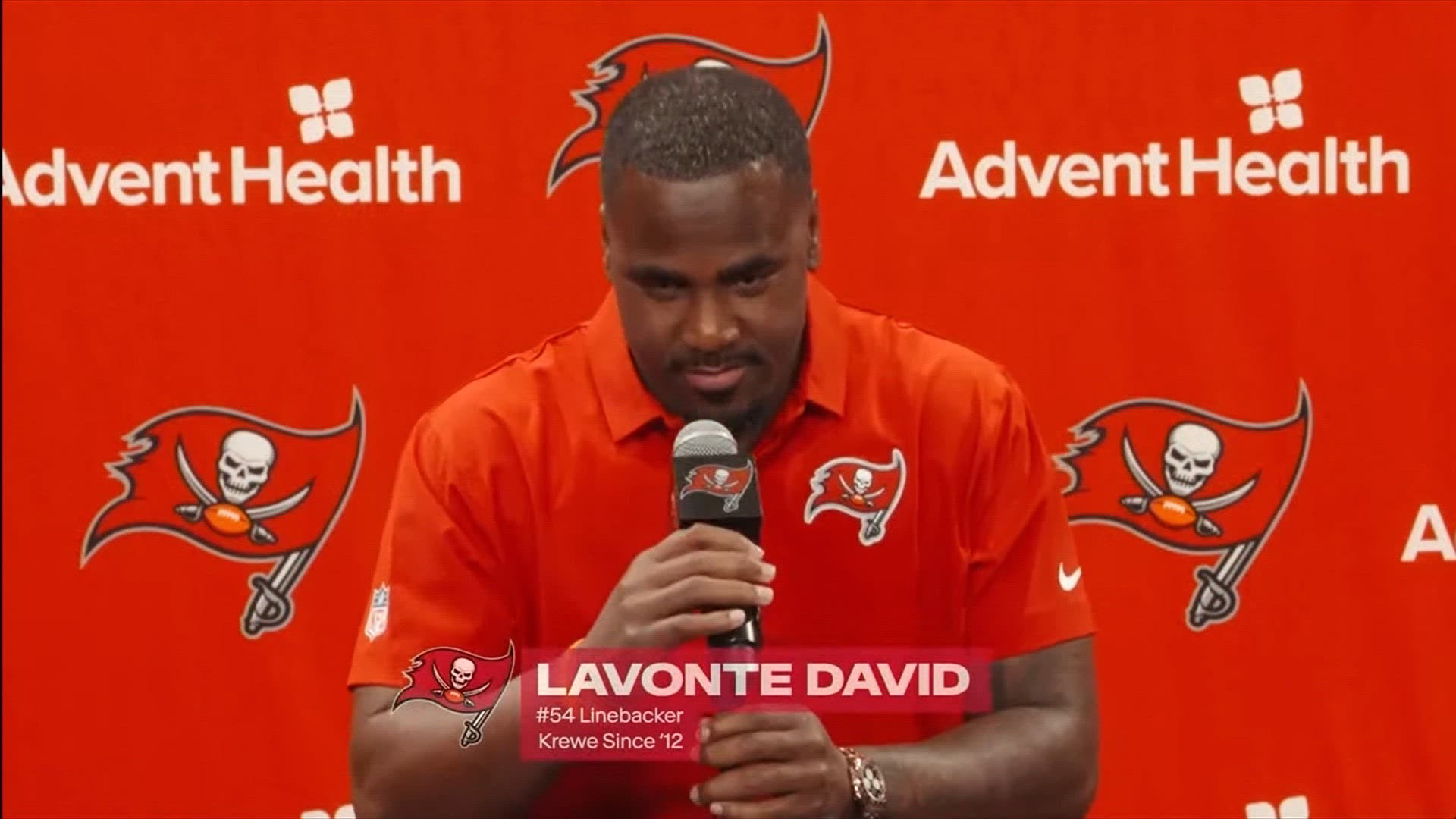 Nebraska football legend Lavonte David announces retirement after 14 ...