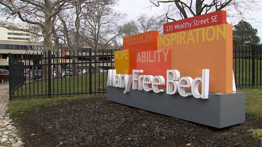 West Michigan team competing in wheelchair basketball championship