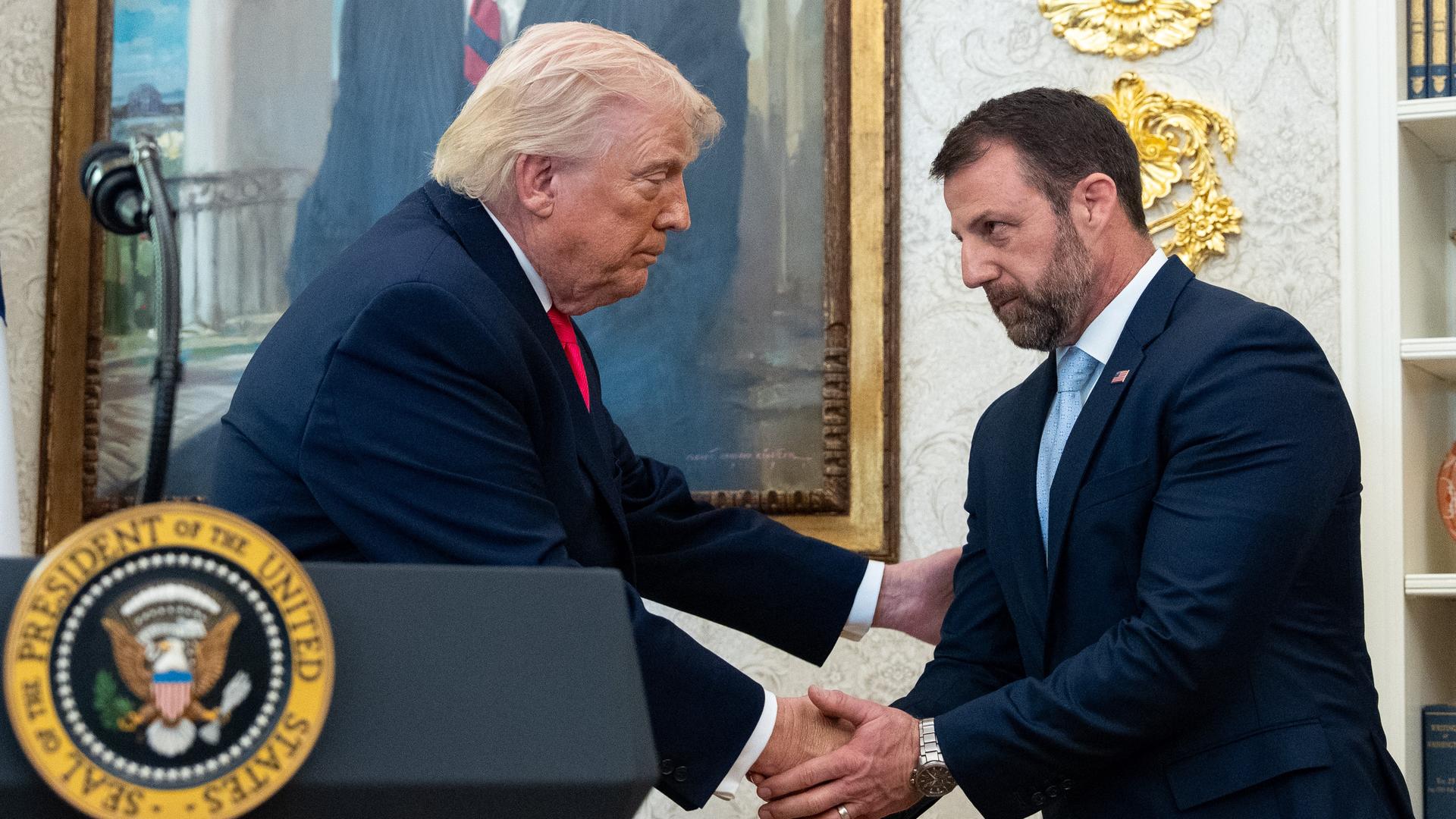 New DHS secretary sworn in as deal emerges to end budget standoff and ...