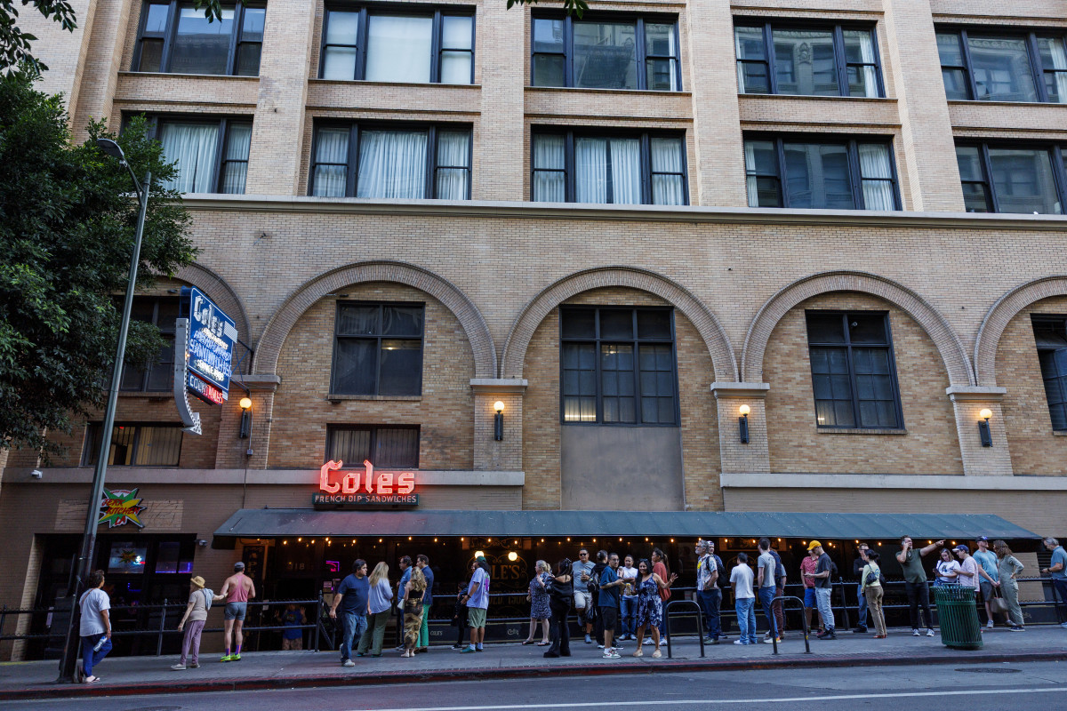 Cole's, LA's historic 118-year-old restaurant, closes this weekend ...