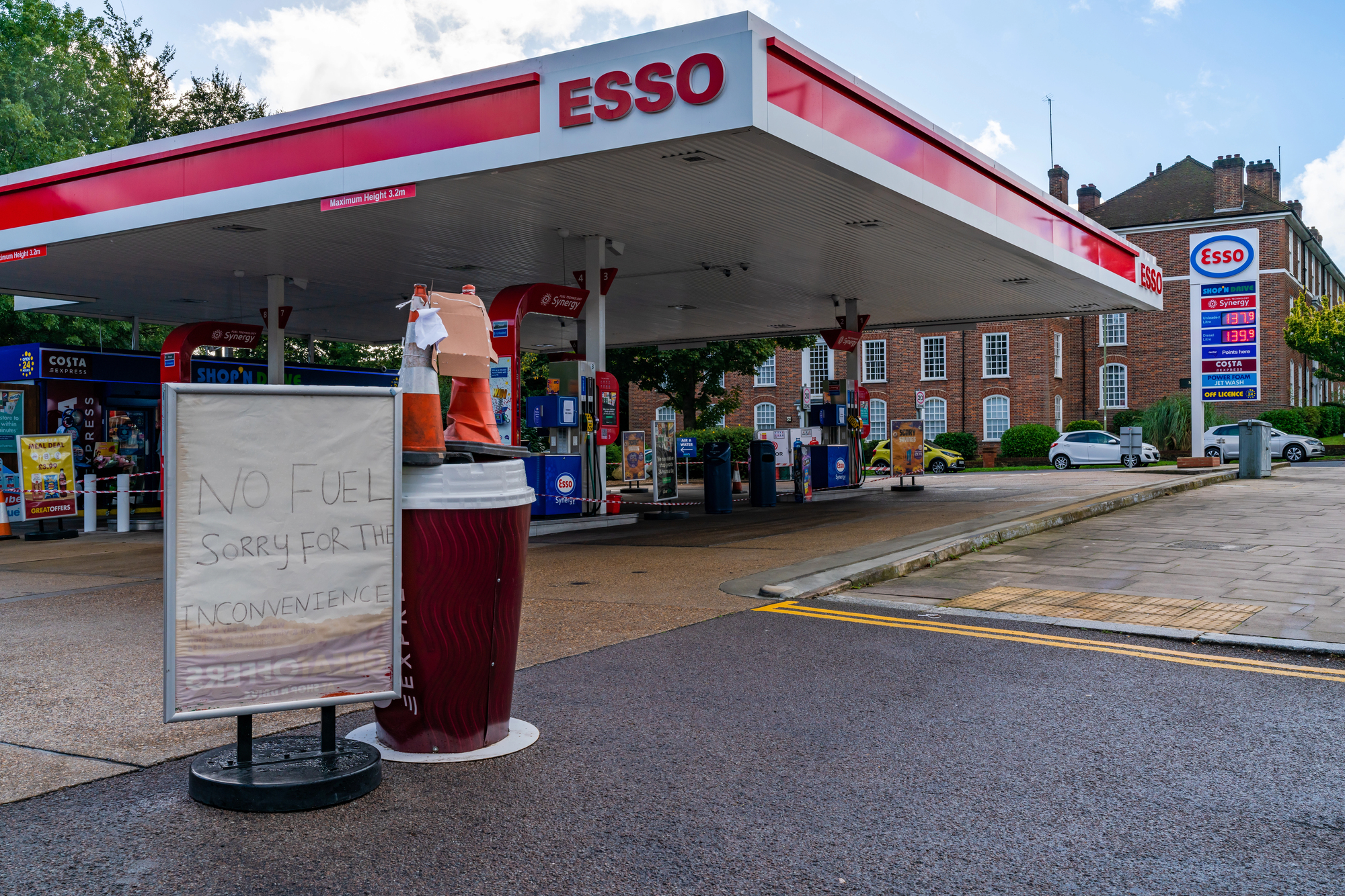Rising fuel prices bring electric car 'tipping point' into focus